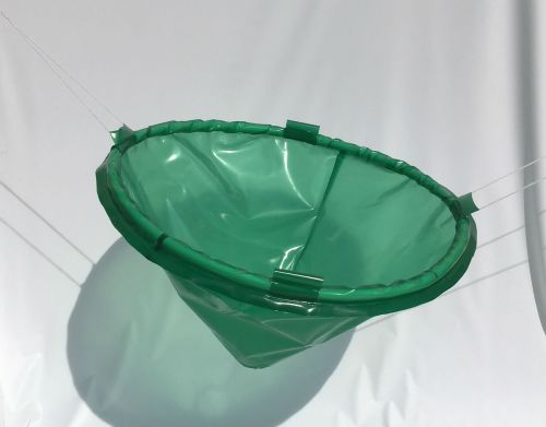 Green Translucent Polyester Polyurethane Drip Funnel 